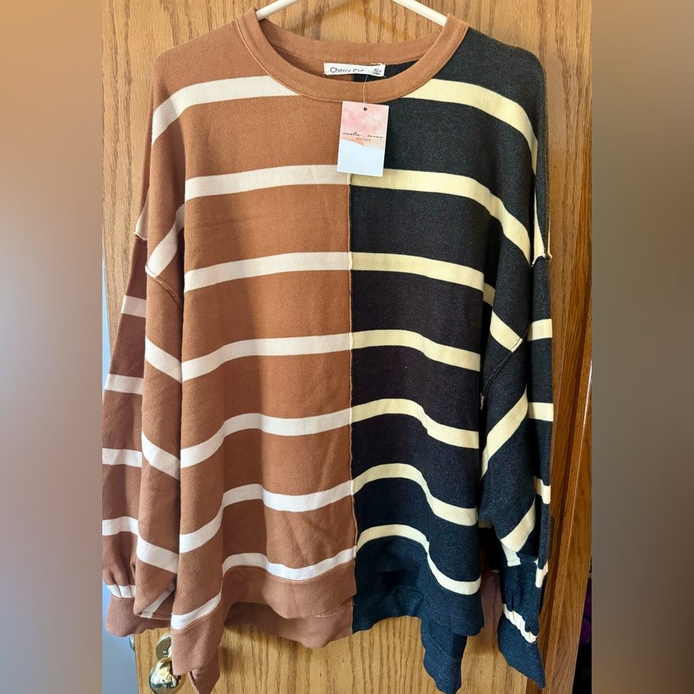NWT women’s Cherry Cloth Oversized long Sleeve Striped Tunic Size M/L